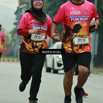 Runner Photo 7047102