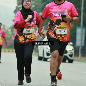 Runner Photo 7047110