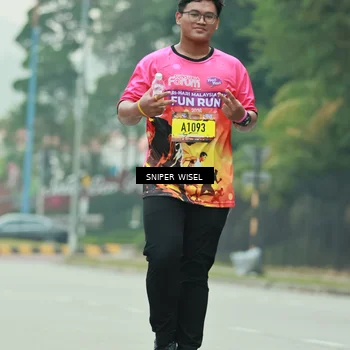 Runner Photo 7047114