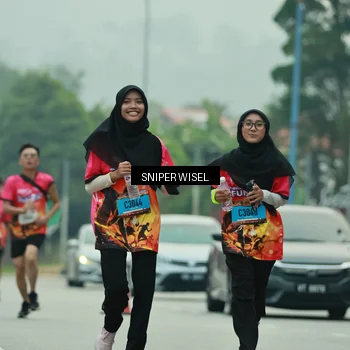 Runner Photo 7047122