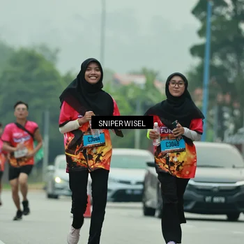 Runner Photo 7047126