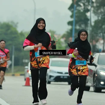 Runner Photo 7047139