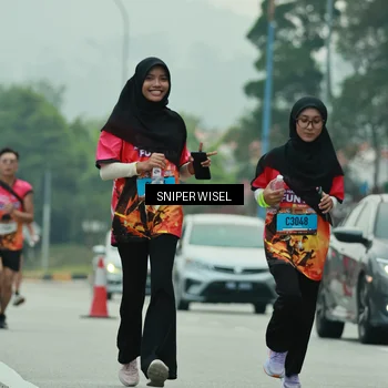 Runner Photo 7047140