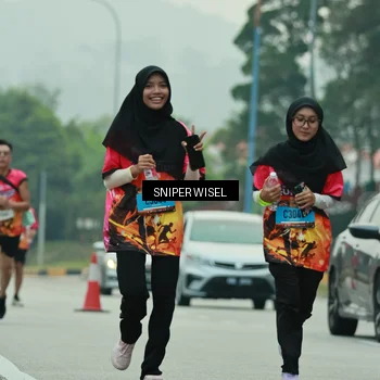 Runner Photo 7047142