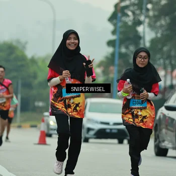 Runner Photo 7047148
