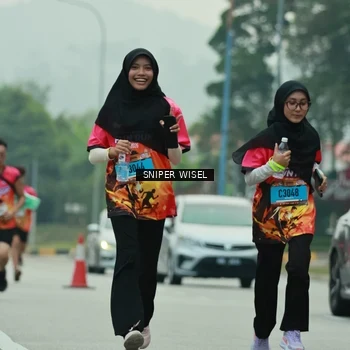 Runner Photo 7047164