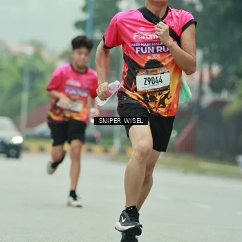 Runner Photo 7047194