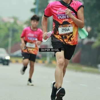 Runner Photo 7047199