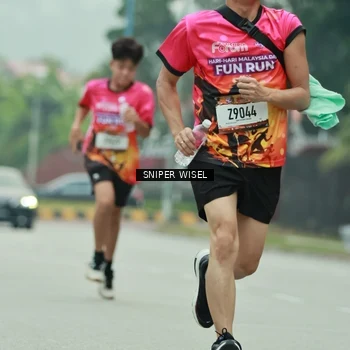 Runner Photo 7047202