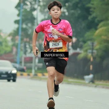 Runner Photo 7047205