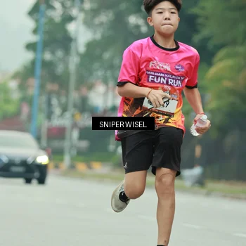 Runner Photo 7047216