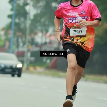 Runner Photo 7047225