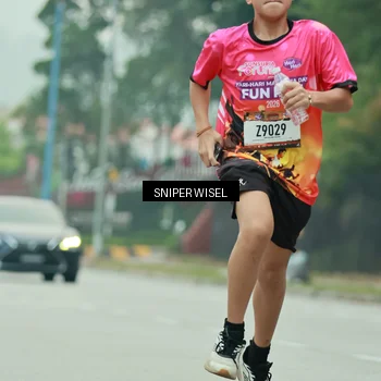 Runner Photo 7047226