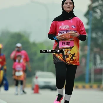 Runner Photo 7047251