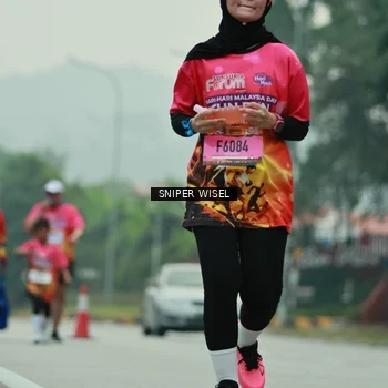 Runner Photo 7047259