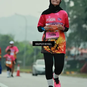Runner Photo 7047265