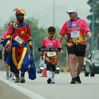 Runner Photo 7047273
