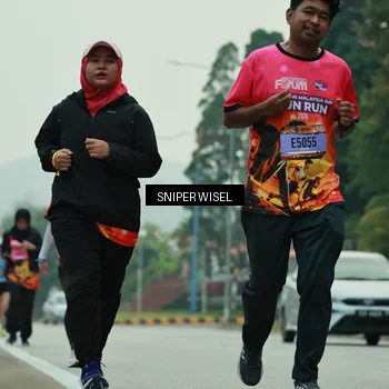 Runner Photo 7047323