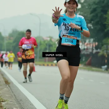 Runner Photo 7047355