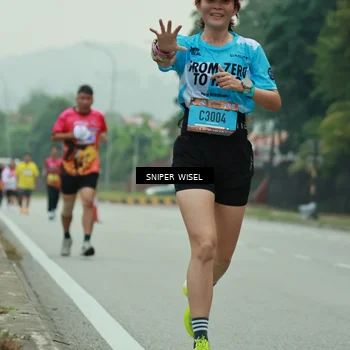 Runner Photo 7047356