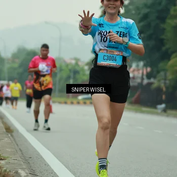 Runner Photo 7047360
