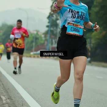 Runner Photo 7047367
