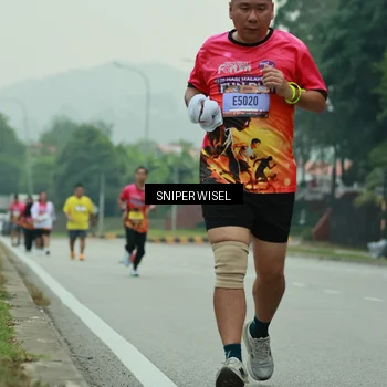 Runner Photo 7047370