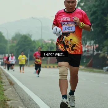 Runner Photo 7047373