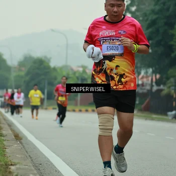 Runner Photo 7047374