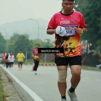 Runner Photo 7047378