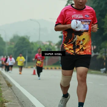 Runner Photo 7047384