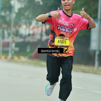 Runner Photo 7047415