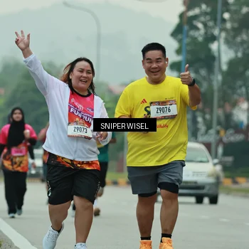 Runner Photo 7047423
