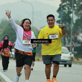 Runner Photo 7047424