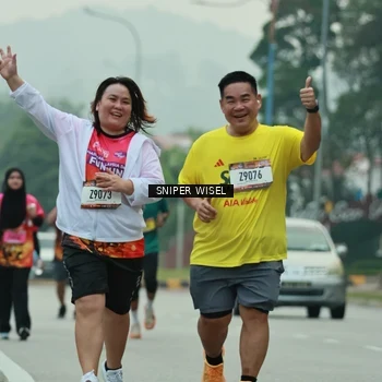 Runner Photo 7047429