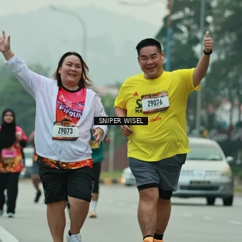 Runner Photo 7047434