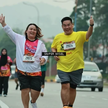 Runner Photo 7047435