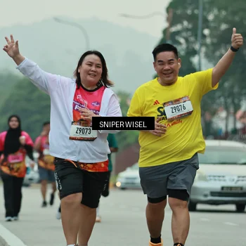 Runner Photo 7047444
