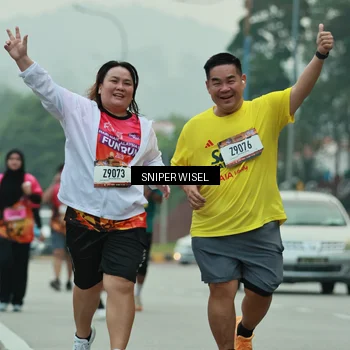 Runner Photo 7047445
