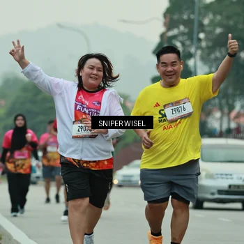 Runner Photo 7047453
