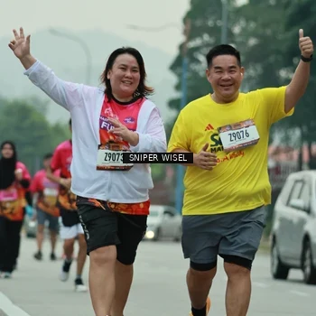 Runner Photo 7047468