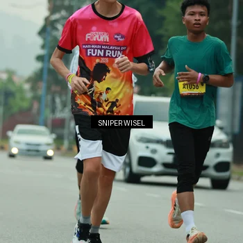 Runner Photo 7047480