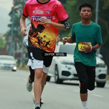 Runner Photo 7047485
