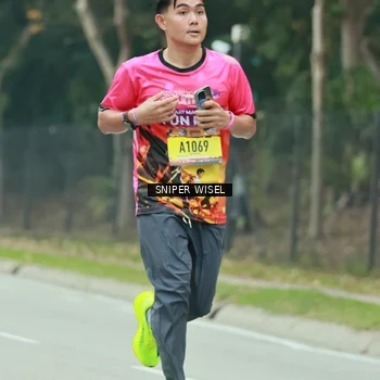 Runner Photo 7047505