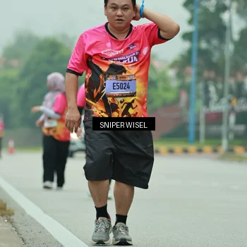 Runner Photo 7047663