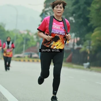 Runner Photo 7047715