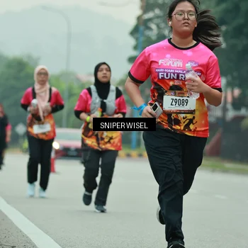 Runner Photo 7047737