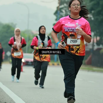 Runner Photo 7047739