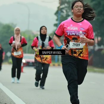 Runner Photo 7047740