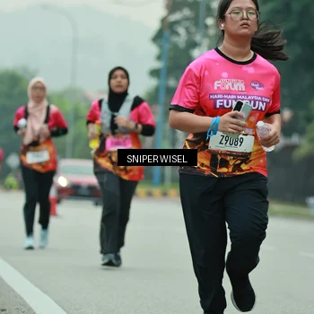 Runner Photo 7047745